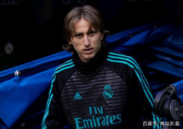 1-1！曼联又栽了：阿莫林打倒数第3连换4防守球员 5轮1胜跌至第8