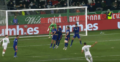 2025年哈兰德10次头球破门追平个人纪录，各大联赛仅次于凯恩